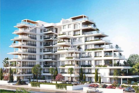 3 bedrooms Apartment in Larnaca, Cyprus No. 34108 3