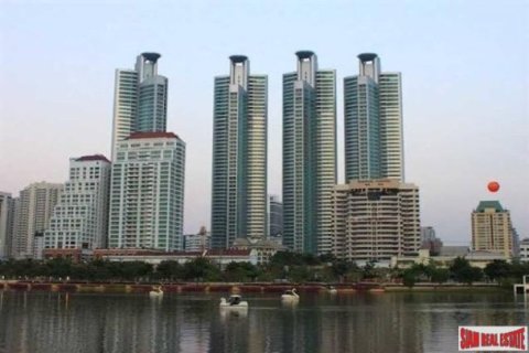 2 chambres Commercial property à Bangkok, Thailand No. 96538 1