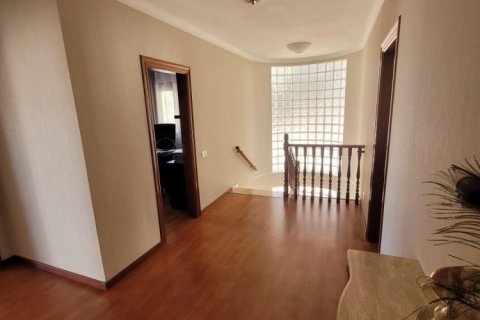 5 bedrooms Villa in Nam Xay, Vietnam No. 84904 11