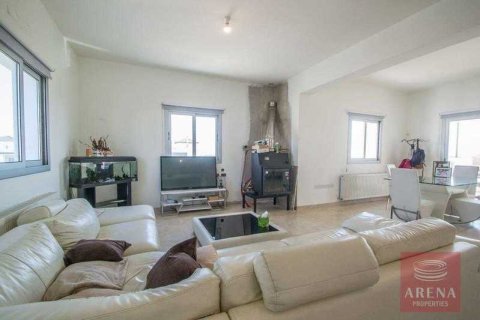 4 bedrooms Villa in Frenaros, Cyprus No. 31034 6