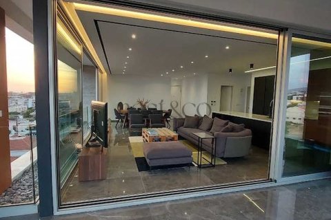 3 bedrooms Penthouse in Limassol, Cyprus No. 102412 8