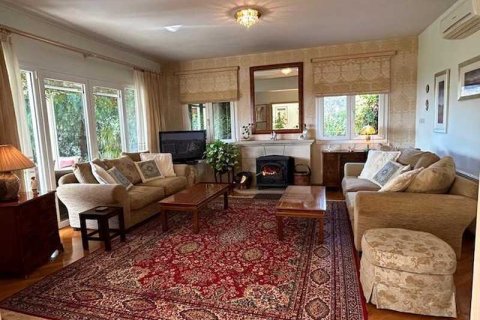 Дом с 4 спальнями в Ланейя, Кипр №76166 4