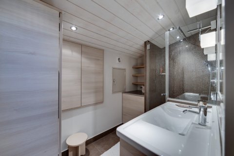4 bedrooms Apartment in Val-d'Isere, France No. 99886 9