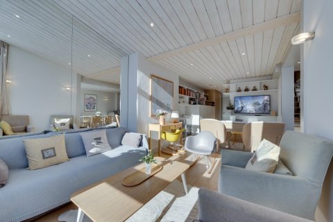 4 bedrooms Apartment in Val-d'Isere, France No. 99886 3