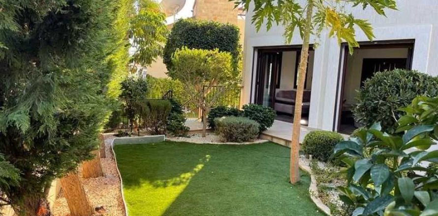 4 chambres House à Germasogeia, Cyprus No. 78934