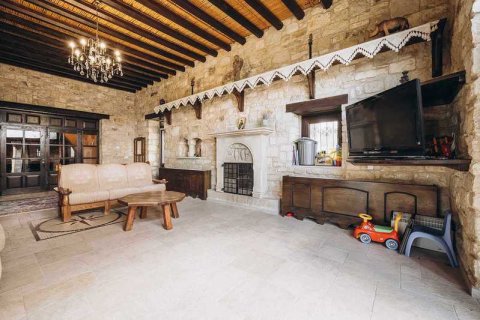 5 bedrooms House in Pano Akourdaleia, Cyprus No. 31546 5