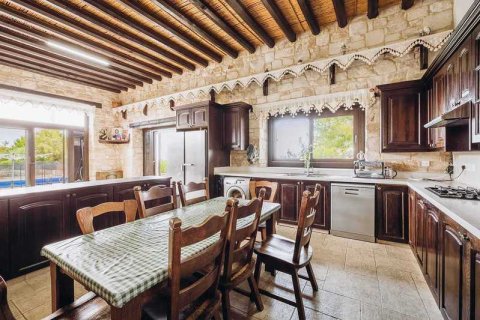 5 bedrooms House in Pano Akourdaleia, Cyprus No. 31546 9