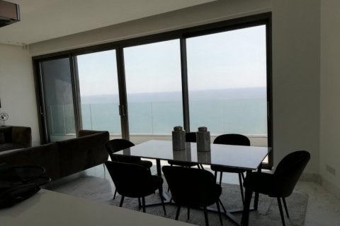 4 bedrooms Apartment in Limassol, Cyprus No. 106465 4