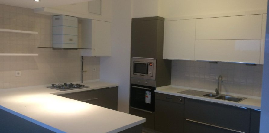 3 bedrooms Apartment in Istanbul, Turkey No. 113889