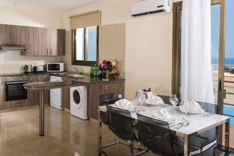 3 rooms Villa in Paphos, Cyprus No. 105202 2