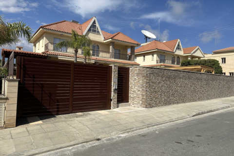 6 dormitorios House en Mouttagiaka, Cyprus No. 31871 1