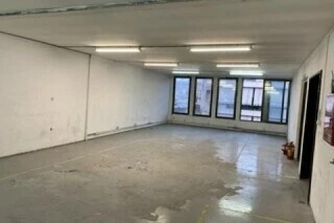 896m² Building in Peristeri, Greece No. 109240 2