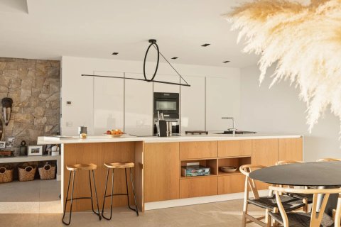 4 bedrooms Villa in Saint-Paul-de-Vence, France No. 99760 10