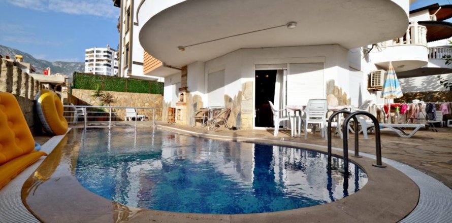 6 rooms Villa in Mahmutlar, Turkey No. 20948