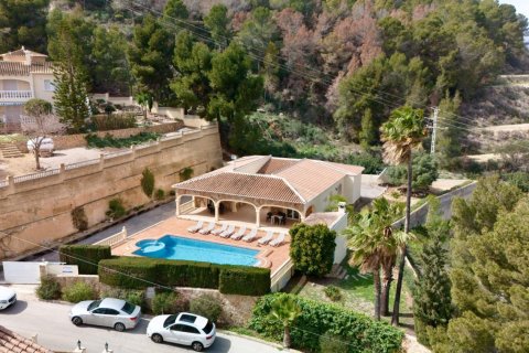 5 bedrooms Villa in Calpe, Spain No. 124662
