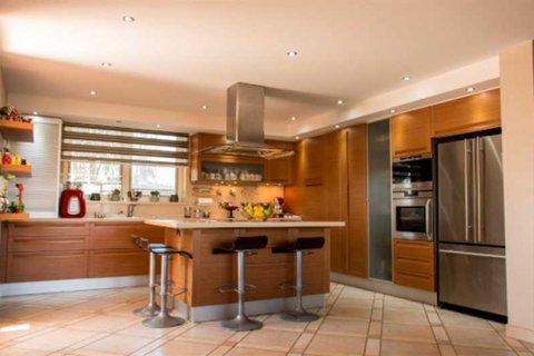 5 bedrooms House in Germasogeia, Cyprus No. 74500 4