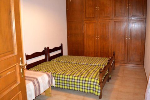 6 bedrooms Villa in Loutraki, Greece No. 49382 2