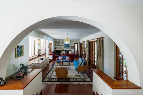 4 bedrooms House in Strovolos, Cyprus No. 31770 13