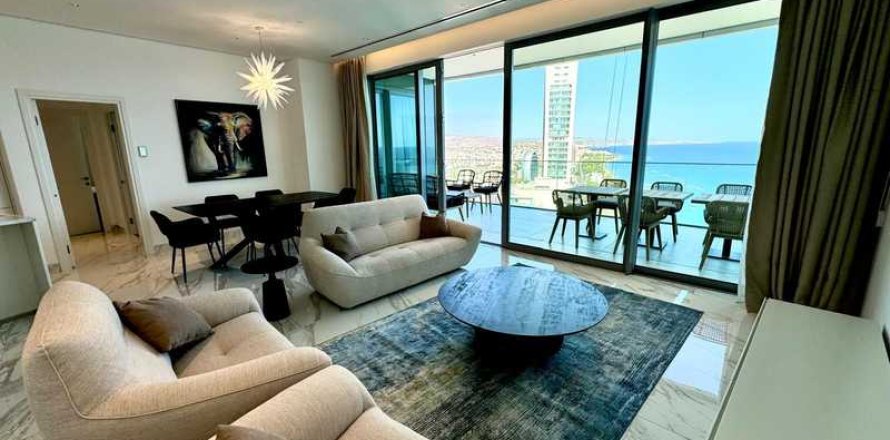 3 bedrooms Apartment in Limassol, Cyprus No. 80902