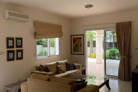 4 bedrooms Villa in Limassol, Cyprus No. 82408 2