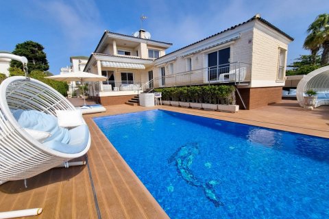5 chambres House à Torrevieja, Spain No. 99142