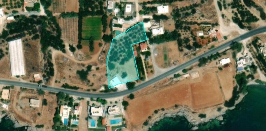 144m² Business in Lasithi, Greece No. 107651