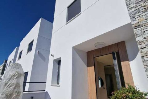 4 bedrooms Villa in Strovolos, Cyprus No. 80678 1