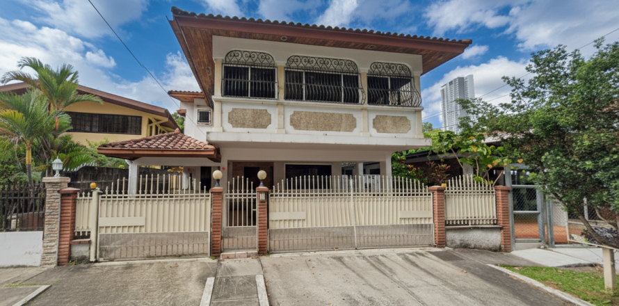 Дом с 3 спальнями в Панама №110386