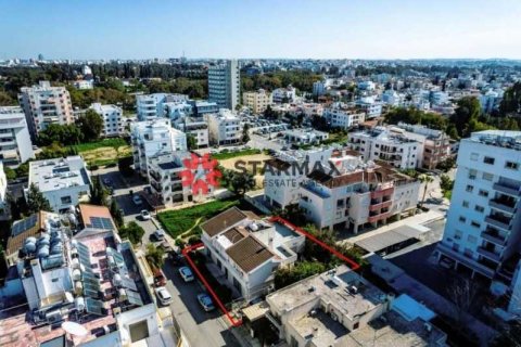 6 bedrooms House in Strovolos, Cyprus No. 82422 4