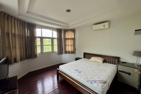 4 bedrooms House in Bangkok, Thailand No. 95835 17