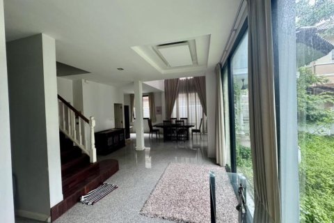 4 bedrooms House in Bangkok, Thailand No. 95835 9