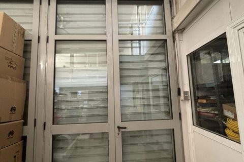 645m² Building in Peristeri, Greece No. 108376 7