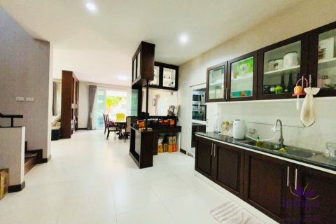 6 bedrooms House in Chiang Mai, Thailand No. 98151 13