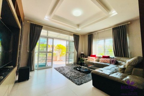 6 bedrooms House in Chiang Mai, Thailand No. 98151 8