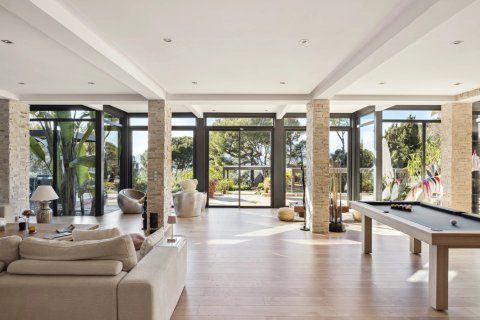 Дом с 7 спальнями в Канны, Франция №78793 4