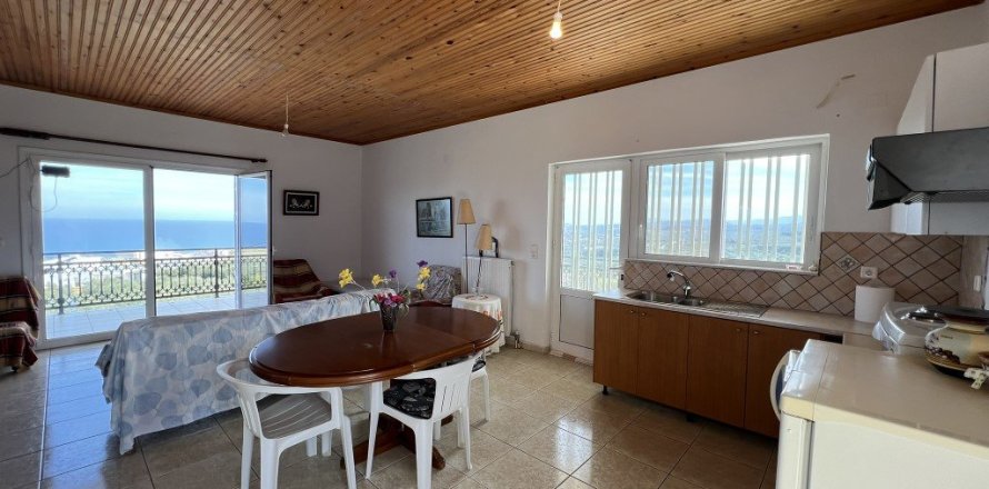 2 bedrooms House in Chania, Greece No. 76660