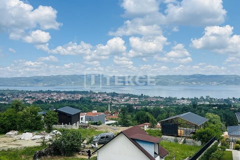 Вилла с 4 спальнями в Сапанджа, Турция №89179