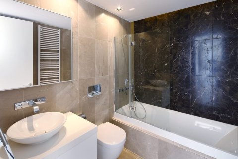 4 bedrooms Villa in Tsada, Cyprus No. 37459 10