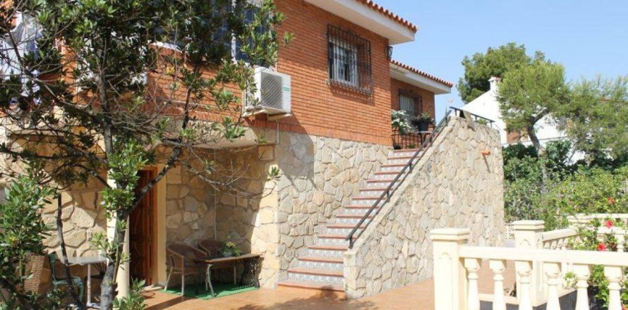 9 chambres Villa à Benidorm, Spain No. 111761