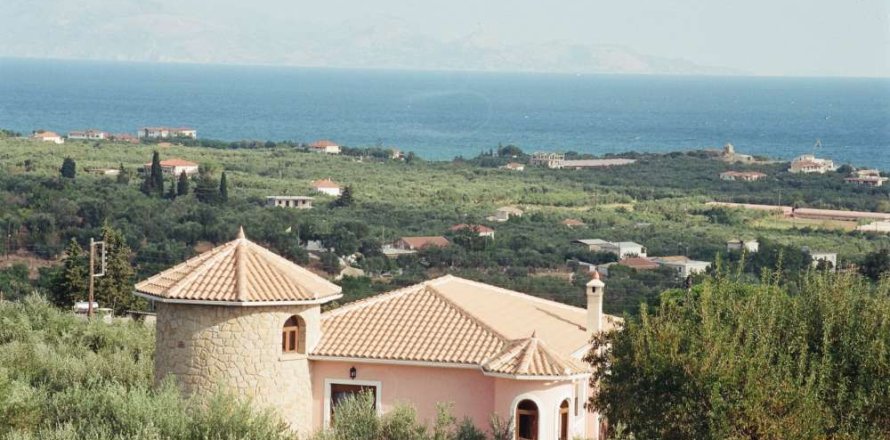 3 bedrooms House in Zakynthos, Greece No. 24667