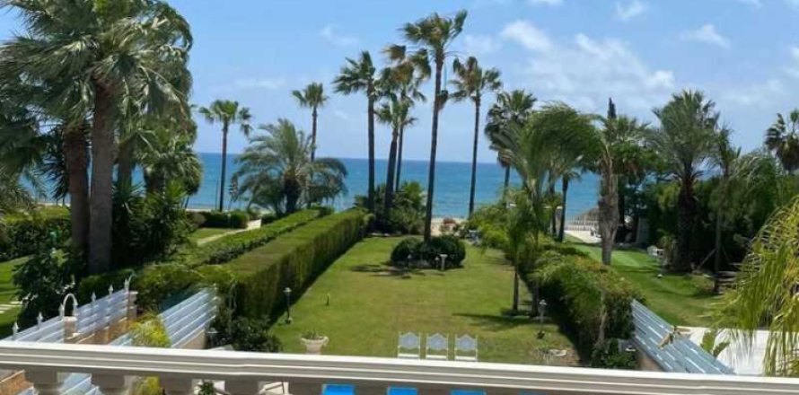 4 dormitorios House en Pervolia, Cyprus No. 83263