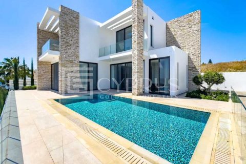 4 bedrooms Villa in Pegeia, Cyprus No. 83514 1
