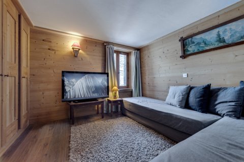 6 bedrooms House in Val-d'Isere, France No. 99908 14