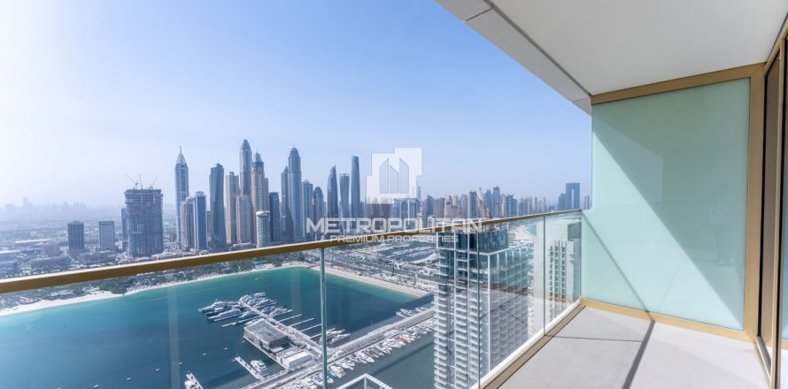 2 bedrooms Apartment in EMAAR Beachfront, UAE No. 93855