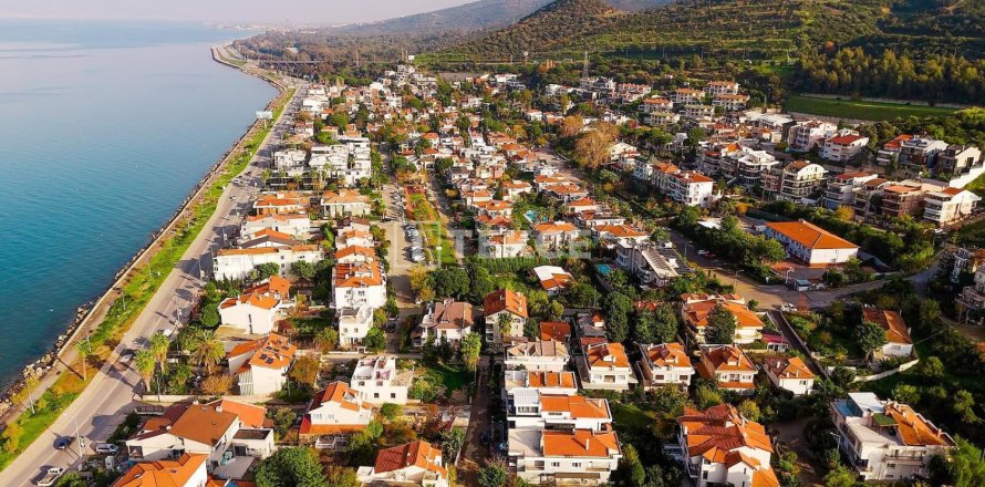 5 chambres Villa à Izmir, Turkey No. 127987