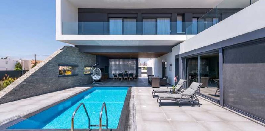 Вилла с 3 спальнями в Арадипу, Кипр №65497