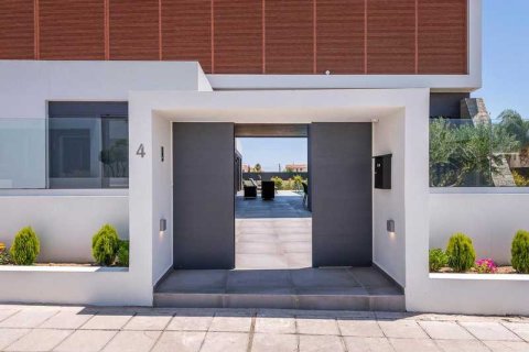 Вилла с 3 спальнями в Арадипу, Кипр №65497 7