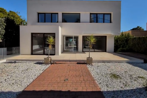 5 dormitorios Villa en Godella, Spain No. 122121