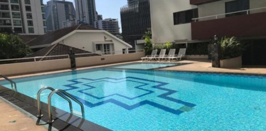3 bedrooms Apartment in Bangkok, Thailand No. 95847