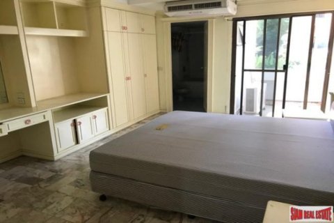 3 bedrooms Apartment in Bangkok, Thailand No. 95847 18
